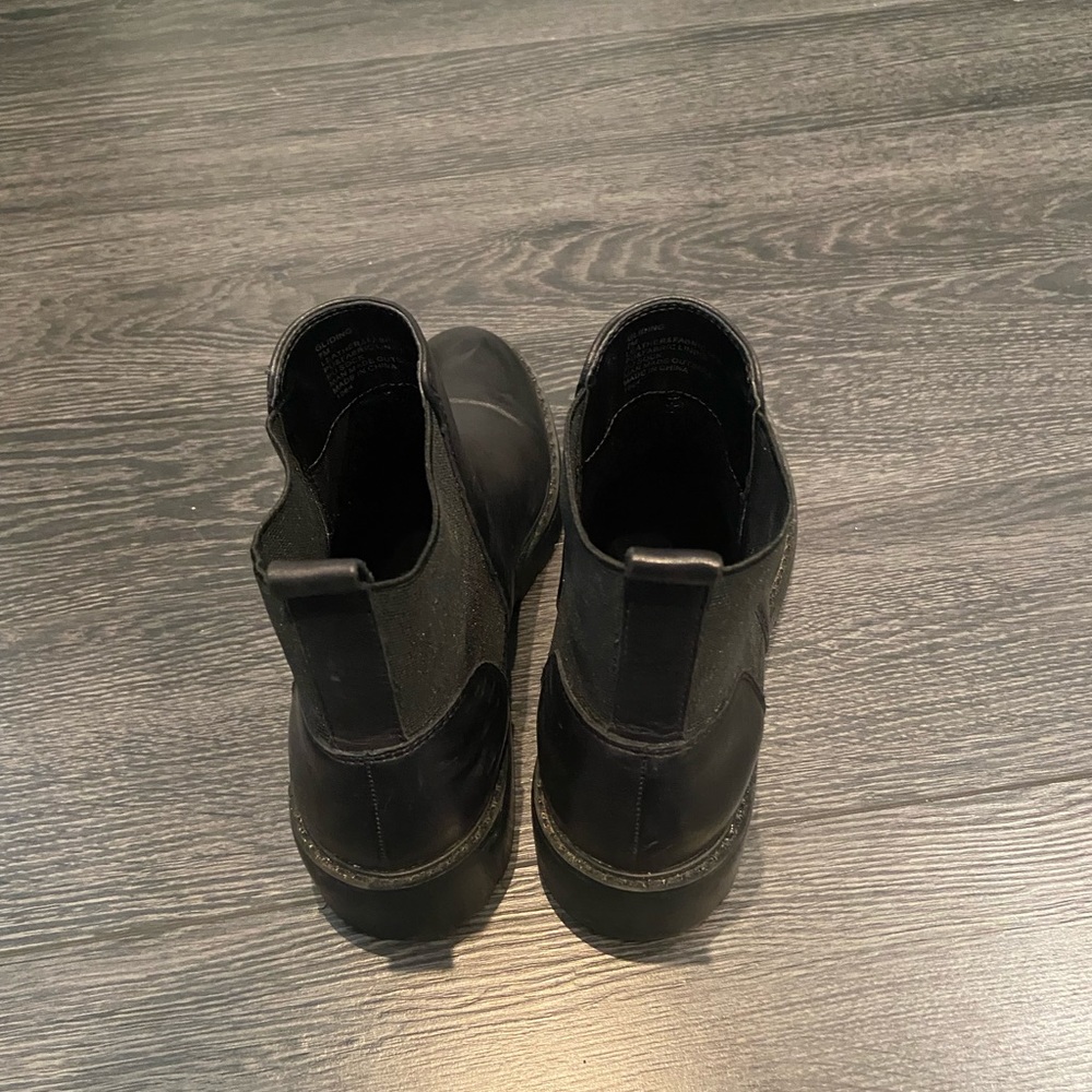 Steve Madden Boot - Picture 2 of 7